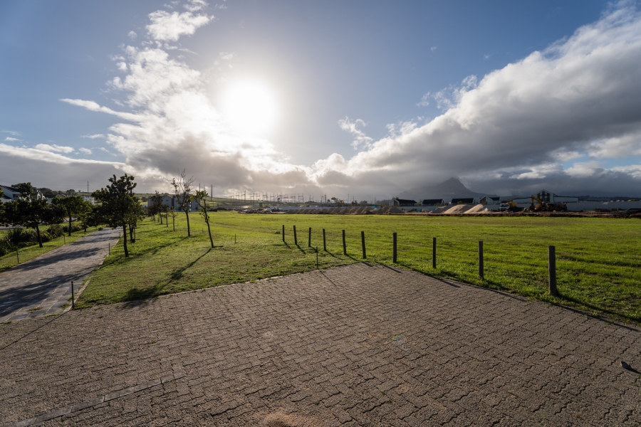 Commercial Property for Sale in Croydon Western Cape
